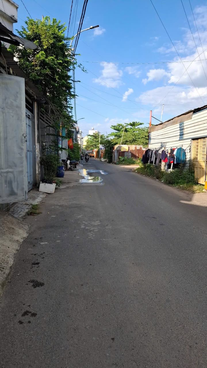 Nhà cấp 4 mặt tiền Phường Trung Mỹ Tây, Quận 12, 33m² chỉ 1.5 tỷ - Đầu tư sinh lời ngay!