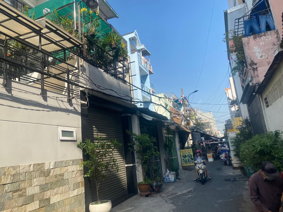 Mặt tiền kinh doanh Trường Chinh, Tân Thới Nhất 110m² giá 8.95 tỷ - Hiếm nhà bán!