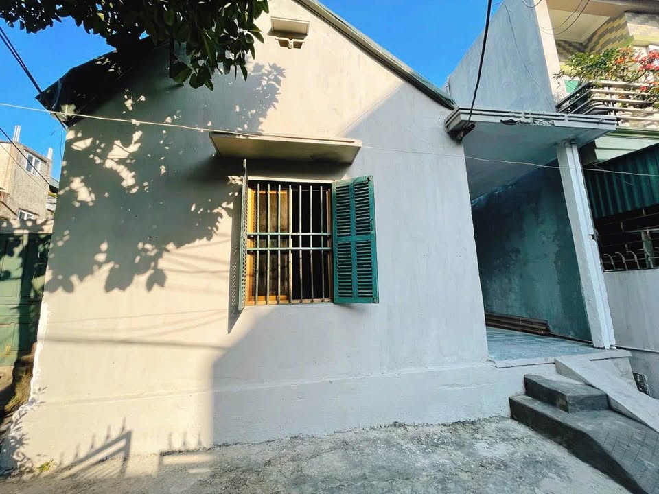 Nhà riêng cho thuê tại Đường Thanh Niên, Cẩm Thành - 3 phòng ngủ chỉ 2 triệu/tháng!