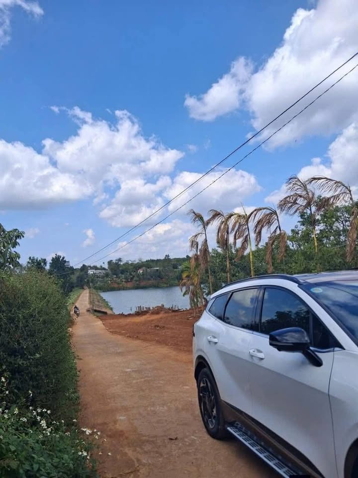 Đất liền kề phường Đoàn Kết 250m² giá 1.45 tỷ - Gần trường học và view đập