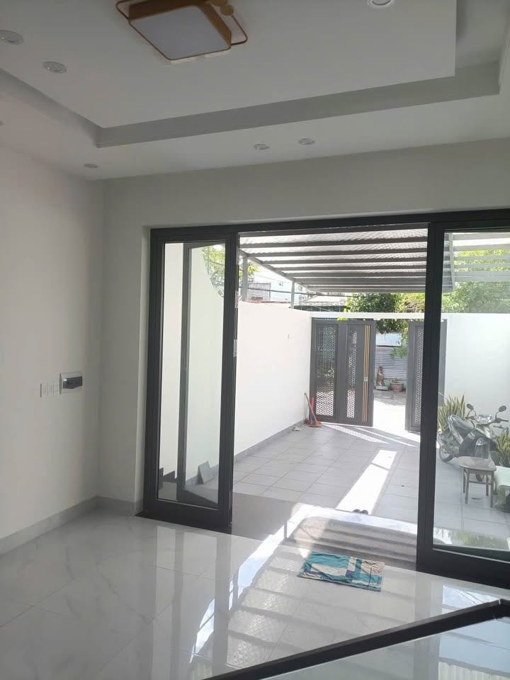 Nhà riêng Phường Trường Chinh Kon Tum 125m² giá 3 tỷ - Thiết kế hiện đại, không gian thoáng mát!
