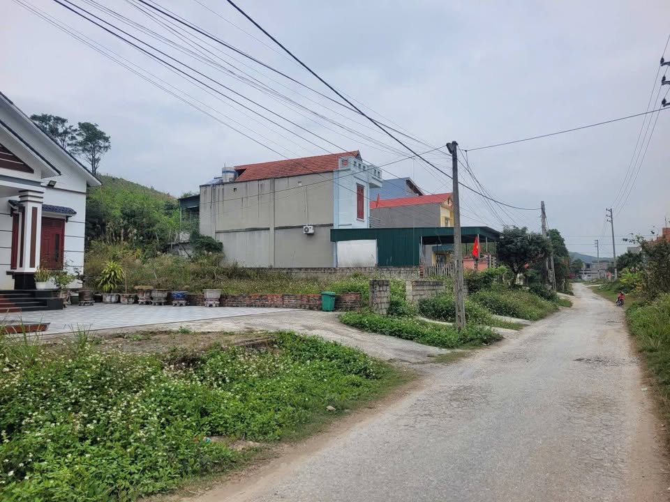 Đất nền khu Trới 9, Hạ Long 119m² - 125m² sổ đỏ, giá chỉ 1 tỷ!