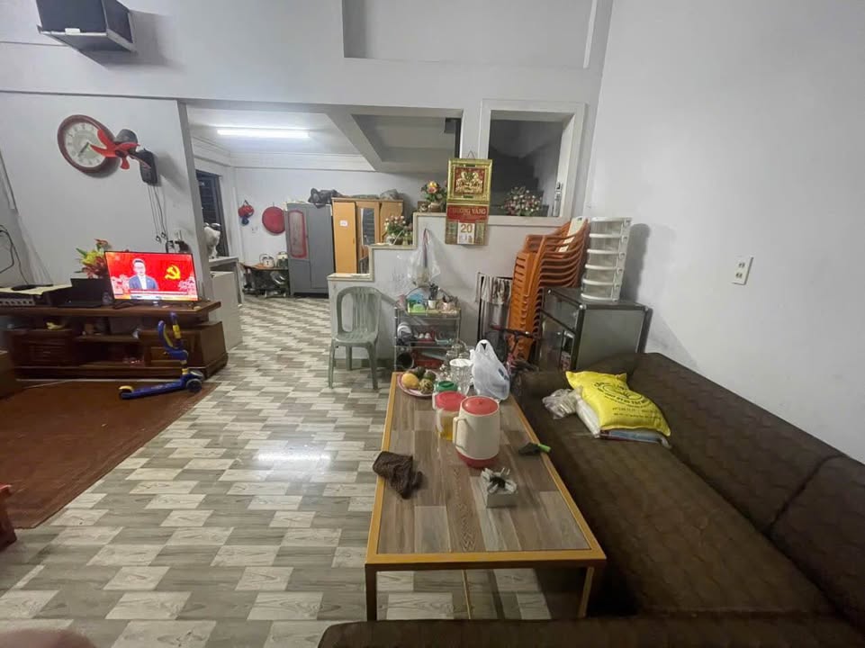 Nhà 2 tầng 02 mặt tiền KQH Bầu Vá, Thuận Hóa, giá 4.5 tỷ - Đầu tư sinh lời ngay!