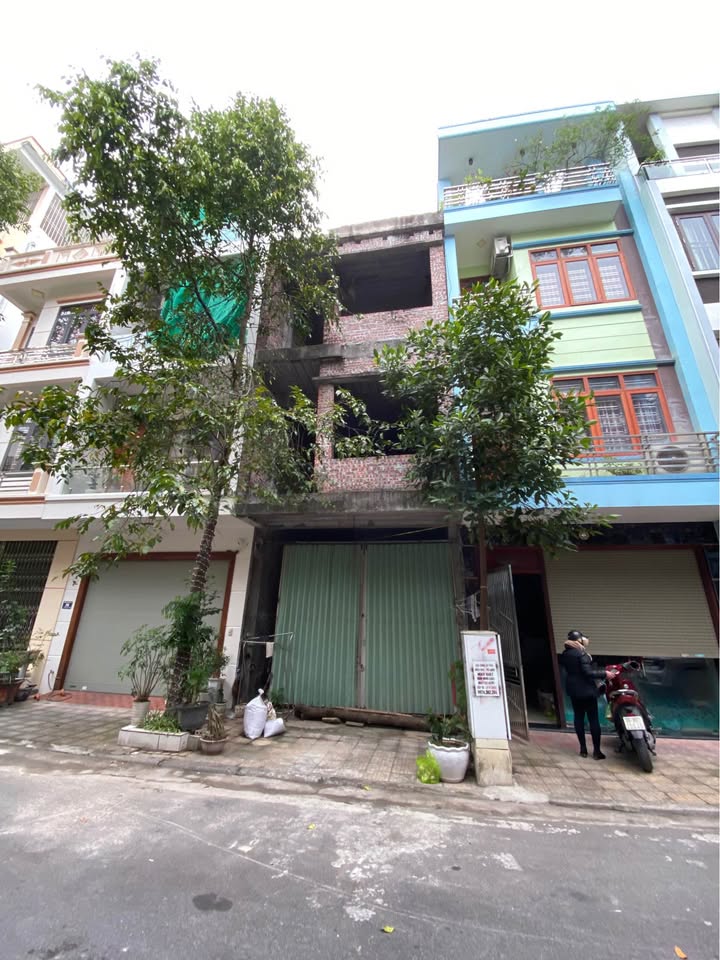 Nhà thô 3 tầng KĐT Petro Thăng Long, 63m² giá 5 tỷ - Pháp lý sổ đỏ