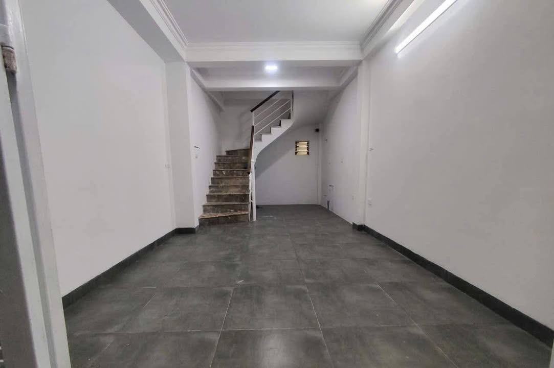 Nhà đẹp Tân Triều 25m² giá 5.45 tỷ - Sổ đỏ chính chủ, ô tô vào tận nhà!