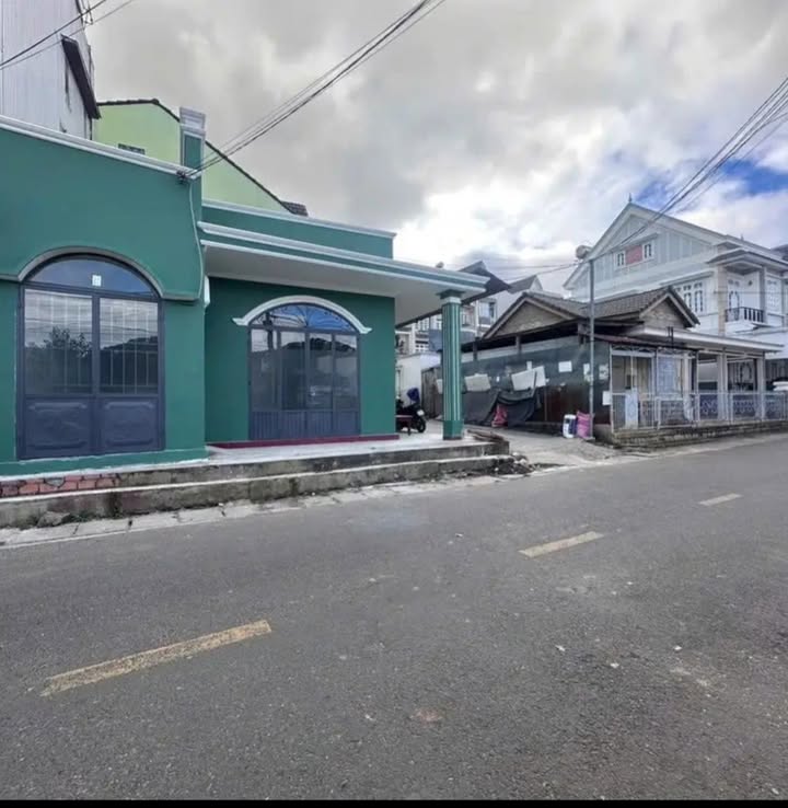 Nhà mặt tiền kinh doanh Đà Lạt 74m² giá 5.8 tỷ - Bán gấp, cơ hội đầu tư tốt!