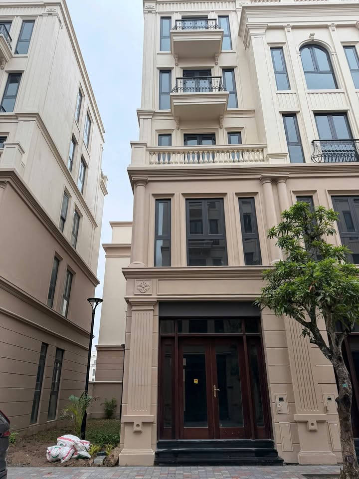 Townhouse Tinh Hoa Đống Đa 63m² giá 23 tỷ - Chính chủ cần bán gấp!