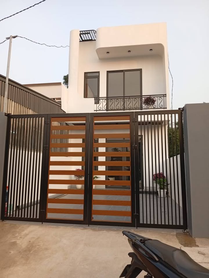 Nhà Phường Thịnh Đán, Thái Nguyên 103m² giá 2 tỷ - Gần chợ, không ngập lụt!