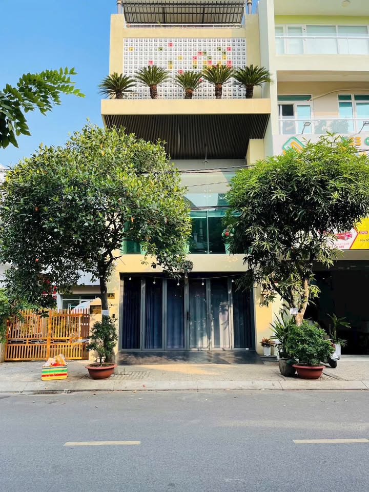 Nhà mặt tiền đường 53 Tân Phong, Quận 7, 120m² giá 45 triệu - Thích hợp kinh doanh!