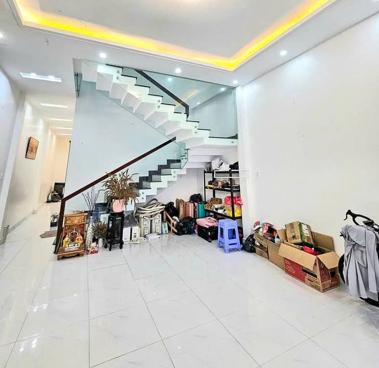 Nhà mới 2 tầng Khu Licogi Cà Mau 107m² giá 2.9 tỷ - Thiết kế hiện đại, sẵn sàng vào ở!