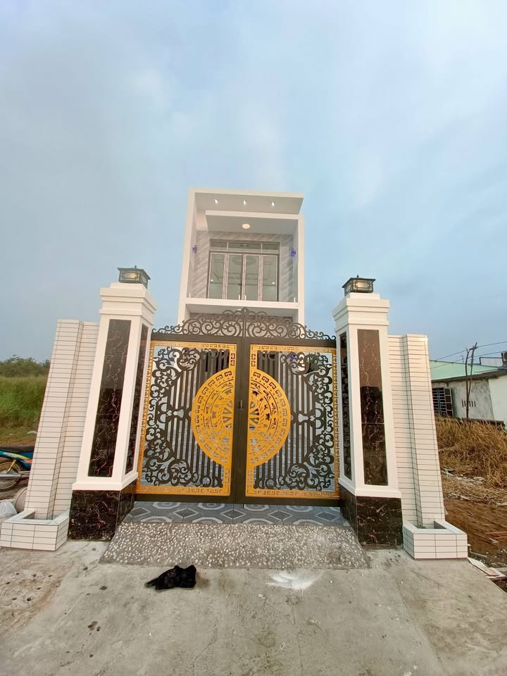 Nhà lầu 152m² tại xã Phước Vĩnh Tây, Tây Ninh giá 1.95 tỷ - Mới hoàn thiện, sẵn sàng vào ở!