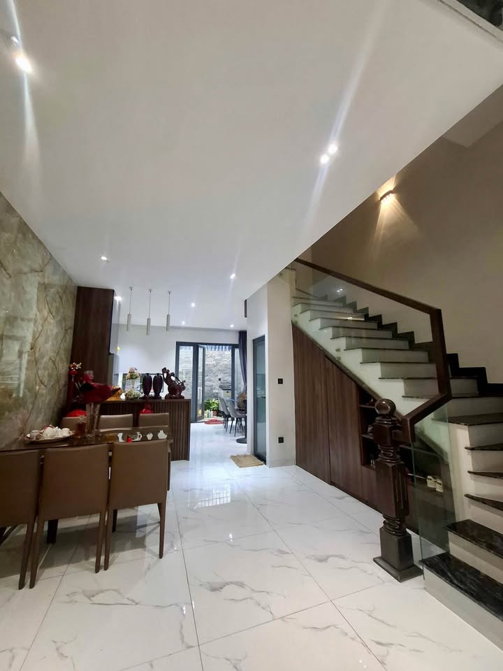 Nhà phố KĐT Mỹ Gia 100m² giá 10.9 tỷ - Kinh doanh đắc địa!