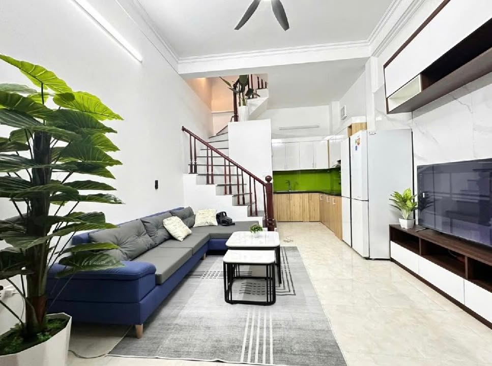 Nhà đẹp Cầu Giấy 30m² giá 8 tỷ - Chính chủ, sẵn sàng ở ngay!
