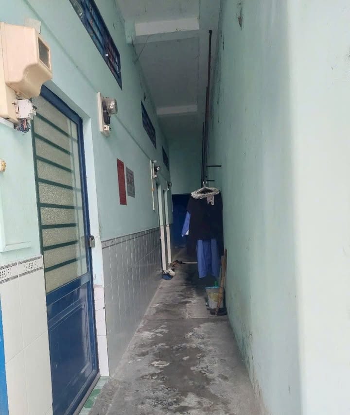 Dãy trọ 7 phòng đường Nguyễn Việt Hồng, Cần Thơ 60m² giá 3.2 tỷ - Đầu tư sinh lời ngay!