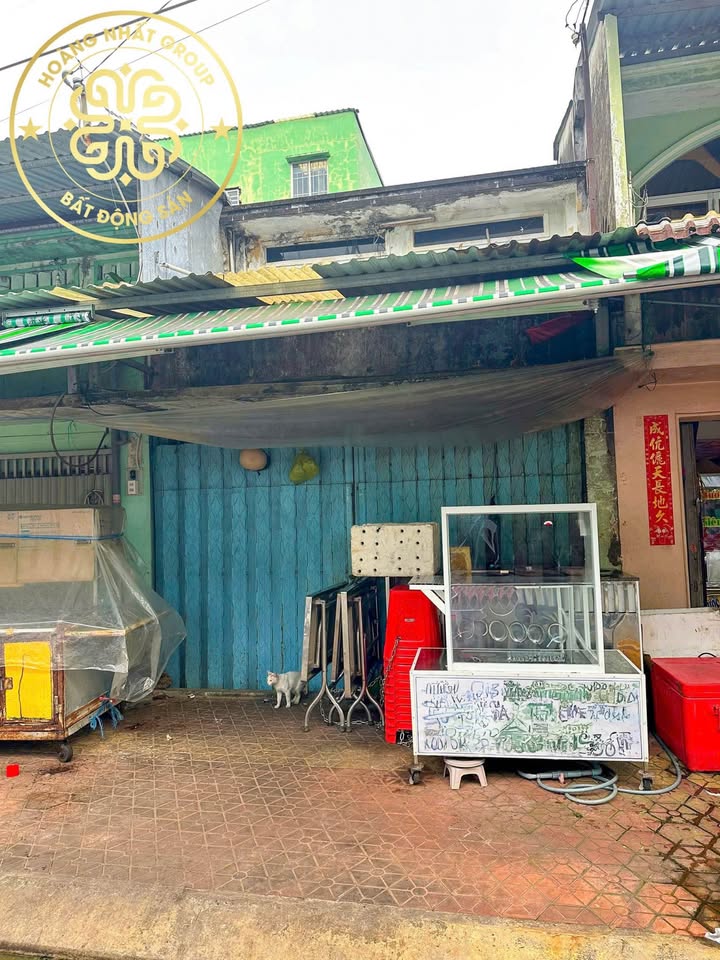 Nền mặt tiền kinh doanh trong chợ Vưu Văn Tỷ, Cà Mau - Tiềm năng phát triển cao!