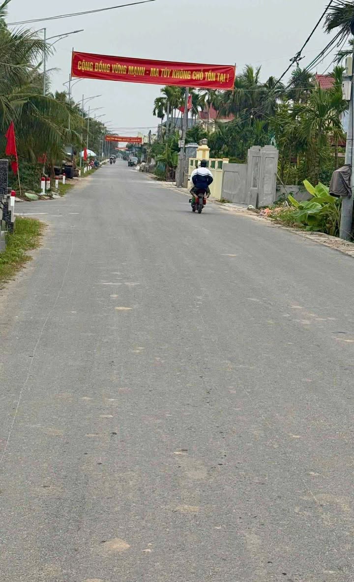 Đất nền xã Tây Hưng, Tiên Lãng 135m² giá 1 tỷ - Sổ đỏ chính chủ, giao ngay!