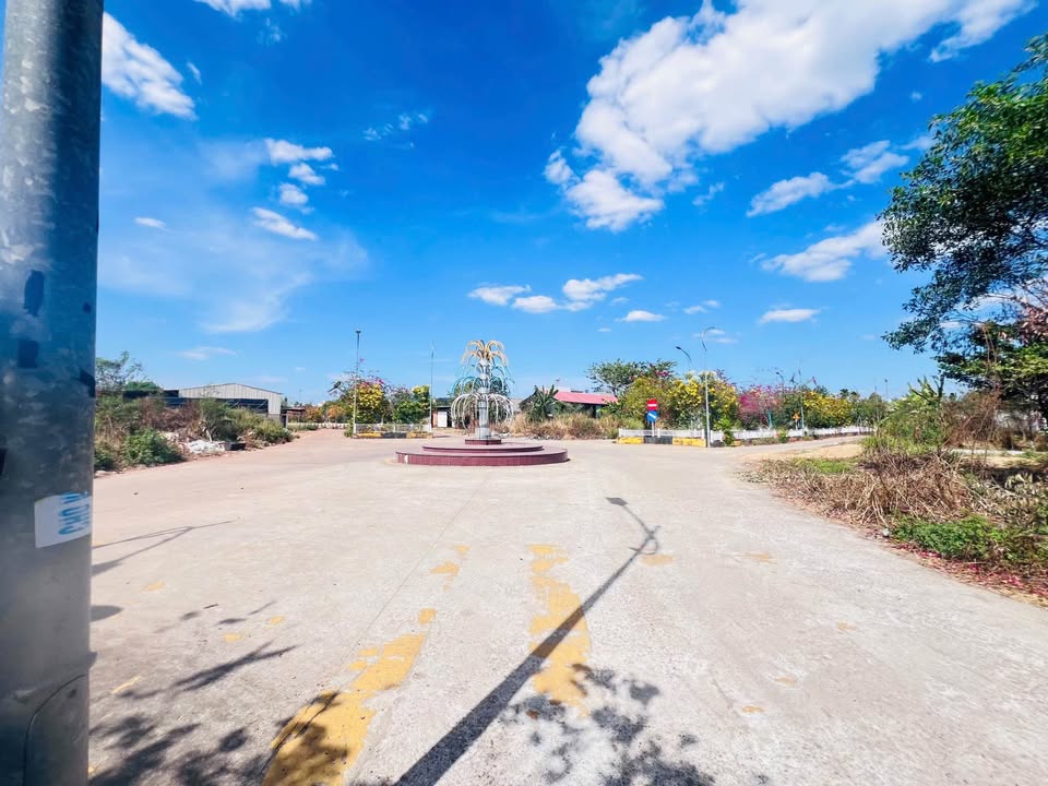 Lô đất 2 mặt tiền Đường Hùng Vương, 488m² giá 1.9 tỷ - Cơ hội đầu tư sinh lời!