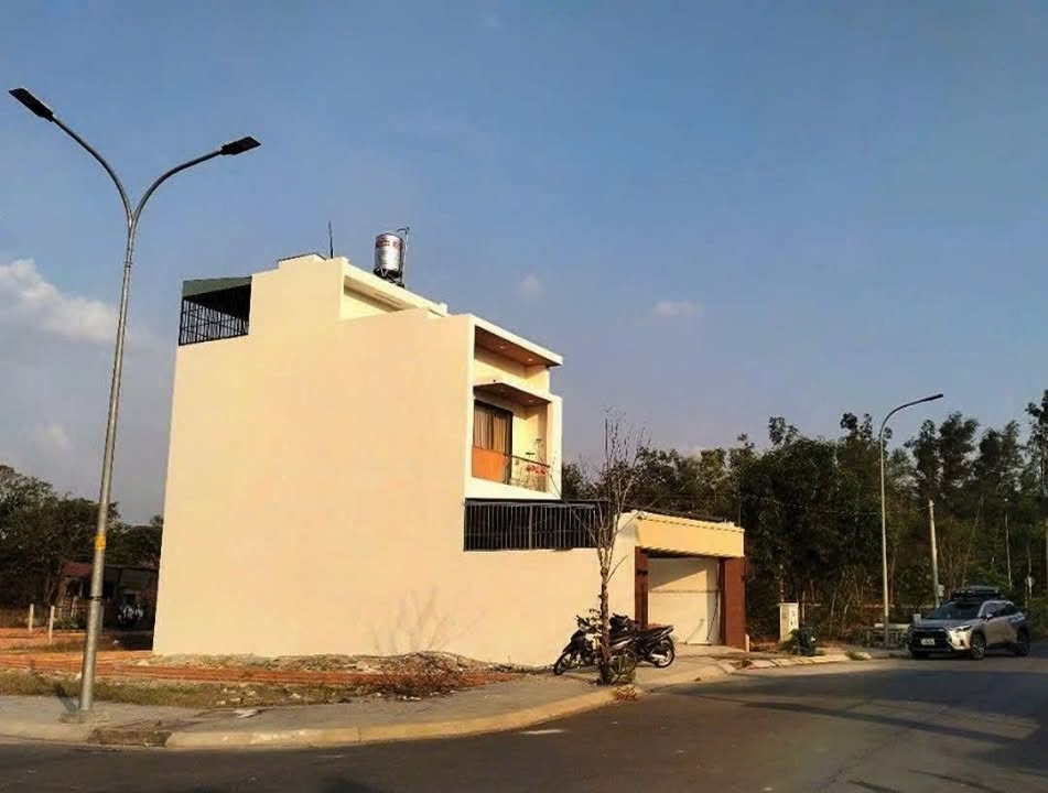 Nhà mặt tiền đường Nguyễn Văn Khạ, Củ Chi 85m² giá 3.5 tỷ - An ninh tốt, tiện ích đầy đủ!