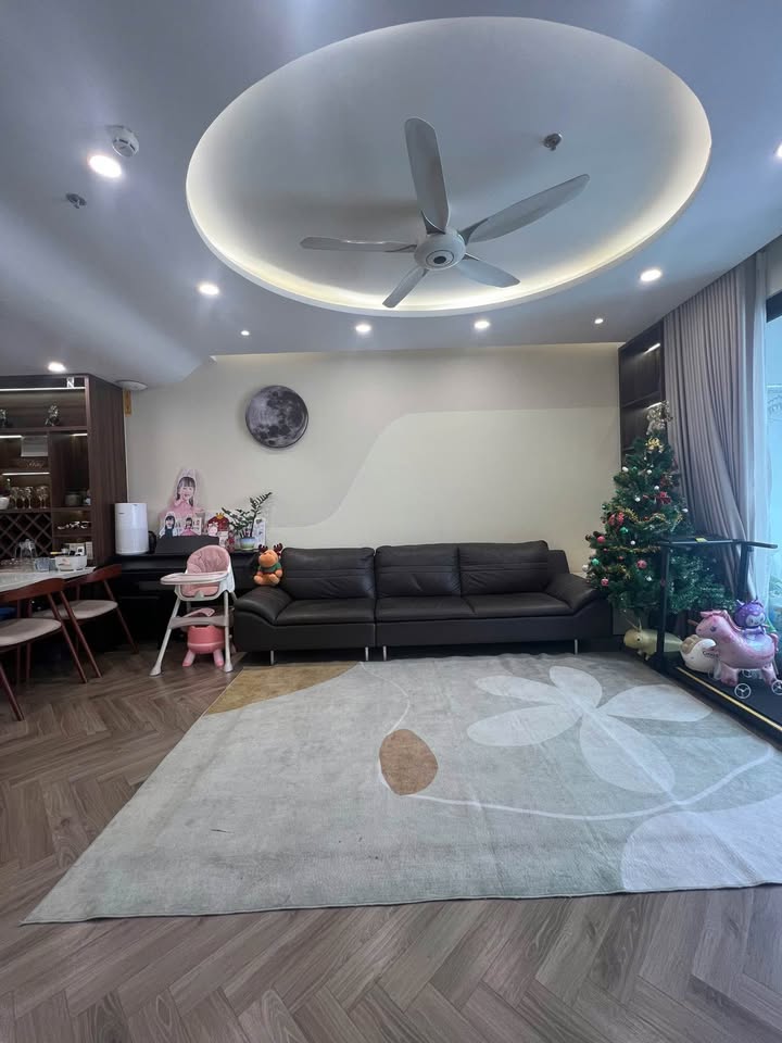 Căn hộ 2PN Tòa T6 TimesCity 90m² giá 11 tỷ - Ô tô vĩnh viễn và ban công hướng mát!