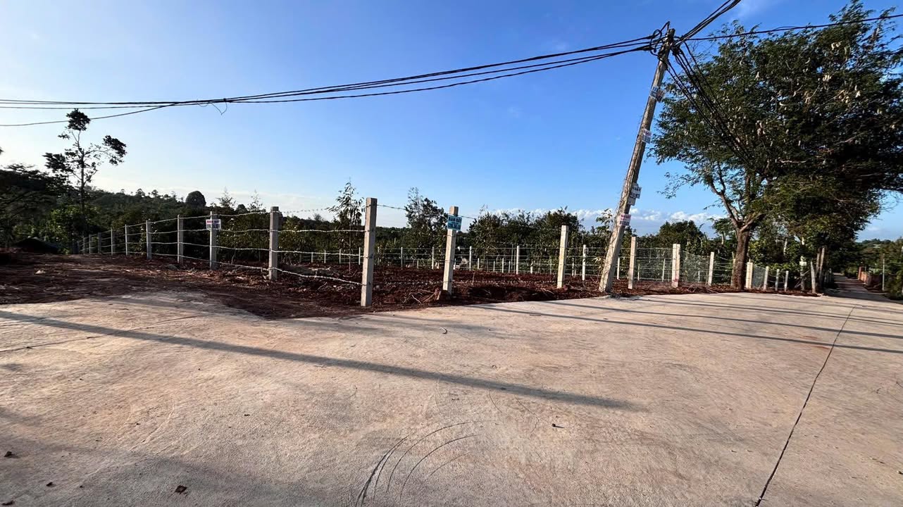 Đất Xào 2 Mặt Tiền Y Moan 873m² giá 1.43 tỷ - Cơ hội đầu tư tuyệt vời!