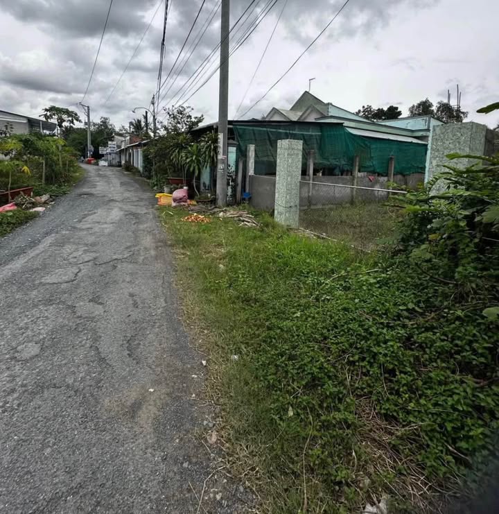 Đất nền Long Mỹ 203m² giá 1.15 tỷ - Sổ đỏ chính chủ, gần chợ