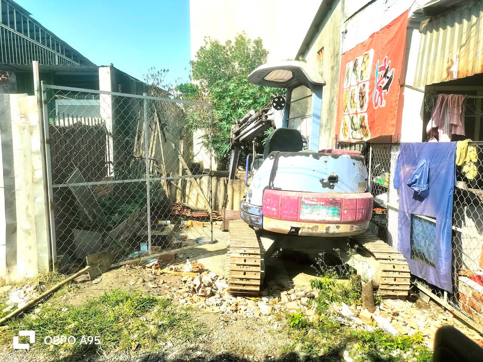 Đất thổ cư Hóc Môn 80m² giá 3.2 tỷ - Sổ hồng riêng, công chứng ngay!