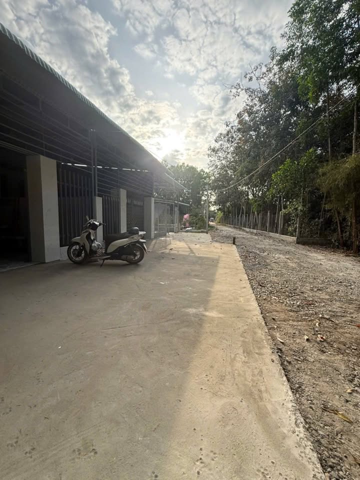 Nhà riêng Kp Thanh Hùng, Phường Hiệp Tân, 275m² giá 780 triệu - Chính chủ bán gấp!