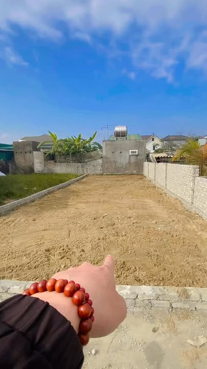 Đất nền Phường Hưng Đông, TP. Vinh 100.9m² giá 2.4 tỷ - Hướng Đông Bắc, mặt tiền rộng