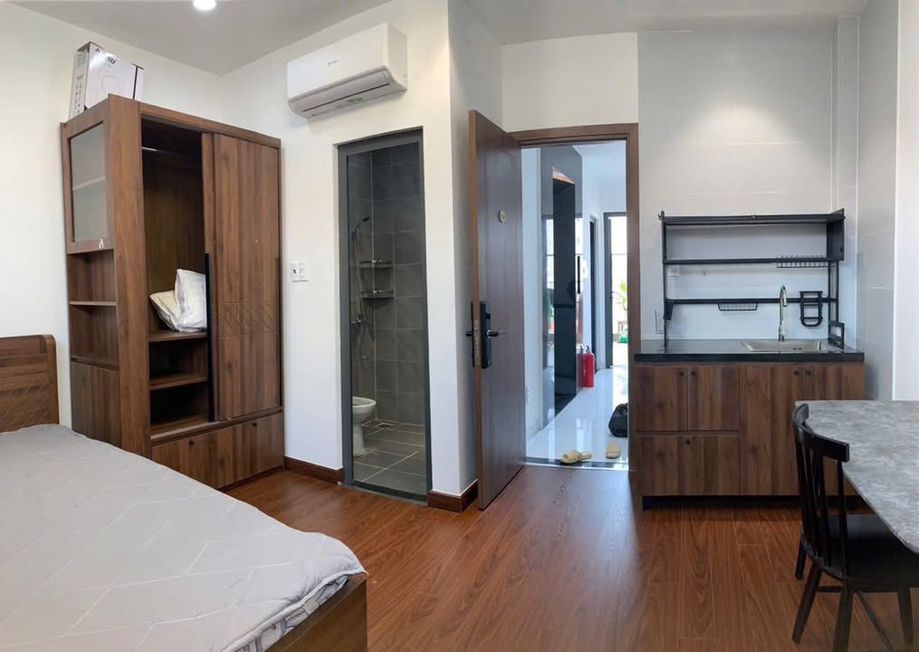 Phòng cho thuê tại Nguyễn Xí, Bình Thạnh 20m² giá 5 triệu - Đầy đủ nội thất, vào ở ngay!