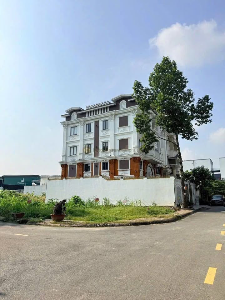 Đất ngay Sông Sài Gòn góc 2 mặt tiền, Khu huy hoàng - 260m² giá 67 tỷ VND