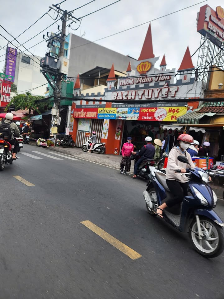 Nhà riêng 1 trệt 1 lầu Phường Linh Đông 50m² giá 4 tỷ - Đối diện Vạn Phúc, tiện lợi di chuyển!