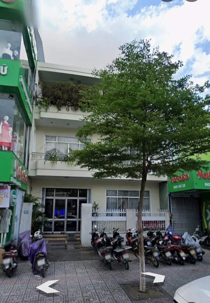 Bán nhà 3 tầng mặt tiền 9m tại 160 Lê Duẩn, Đà Nẵng - Giá đầu tư hấp dẫn 36.5 tỷ!