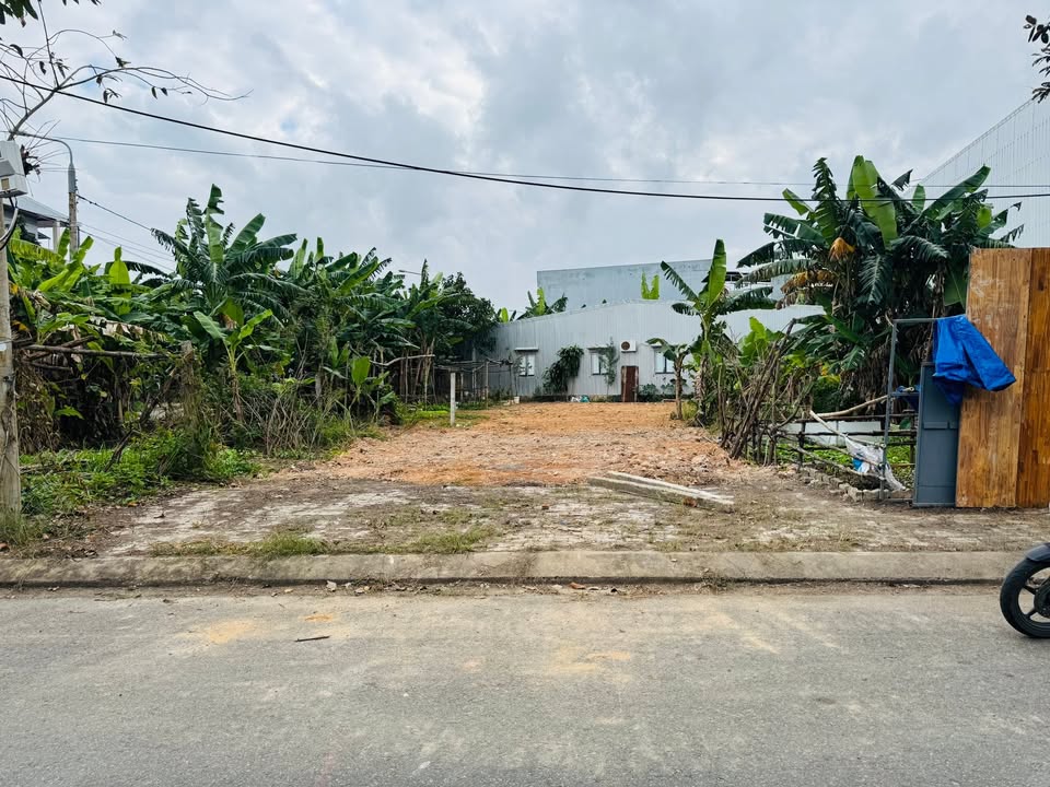 Đất nền Đặng Văn Bá, Hòa Quý, Đà Nẵng 135m² giá 5 tỷ - Đầu tư sinh lời lý tưởng!
