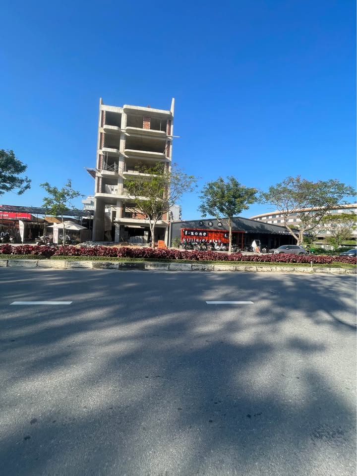 Bán lô đất mặt tiền Nam Kỳ Khởi Nghĩa 140m² giá 8.4 tỷ - Đầu tư sinh lời ngay!