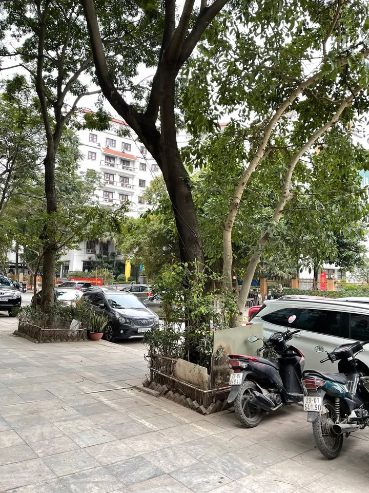 Nhà phố Kim Mã, Ba Đình 70m² giá 19.7 tỷ - An ninh tuyệt đối, thuận tiện di chuyển!
