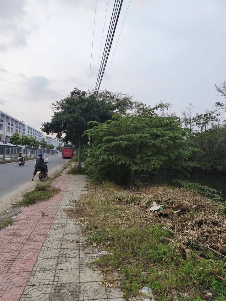 Đất nền mặt tiền đường Trần Văn Khê 1250m² giá 2 tỷ - Cơ hội đầu tư hiếm có!