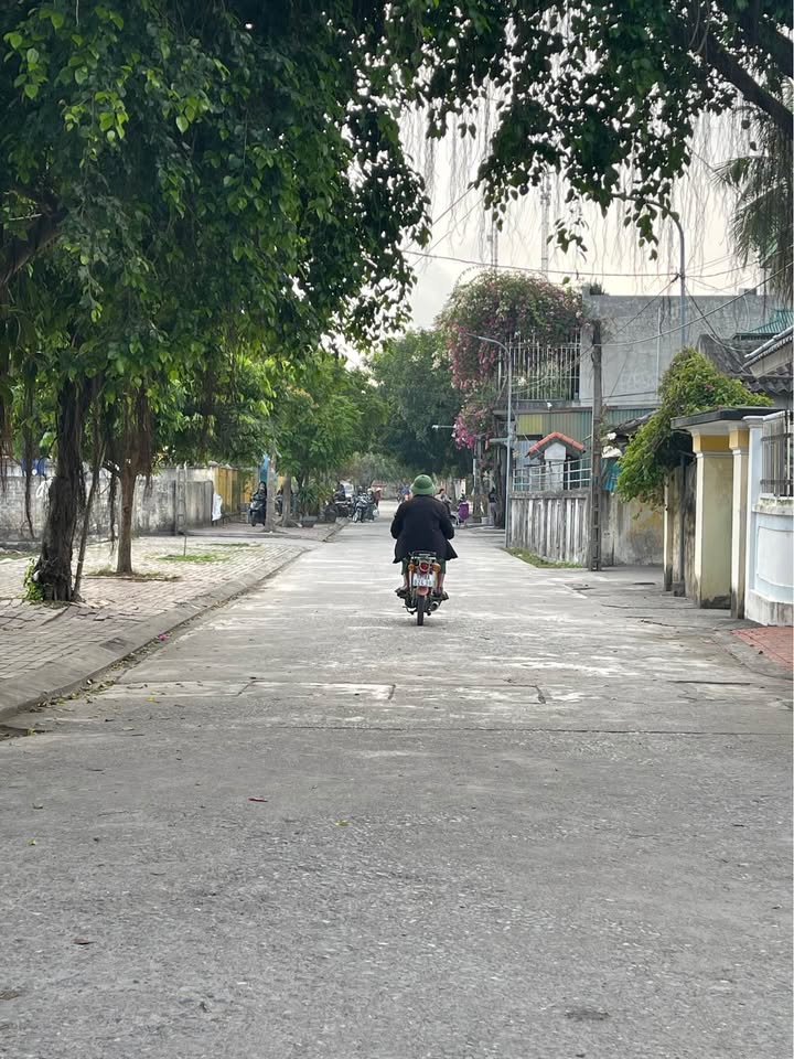 Đất nền Vũ Chính Thái Bình 43m² - Kinh doanh nhỏ lẻ, ô tô tránh nhau!