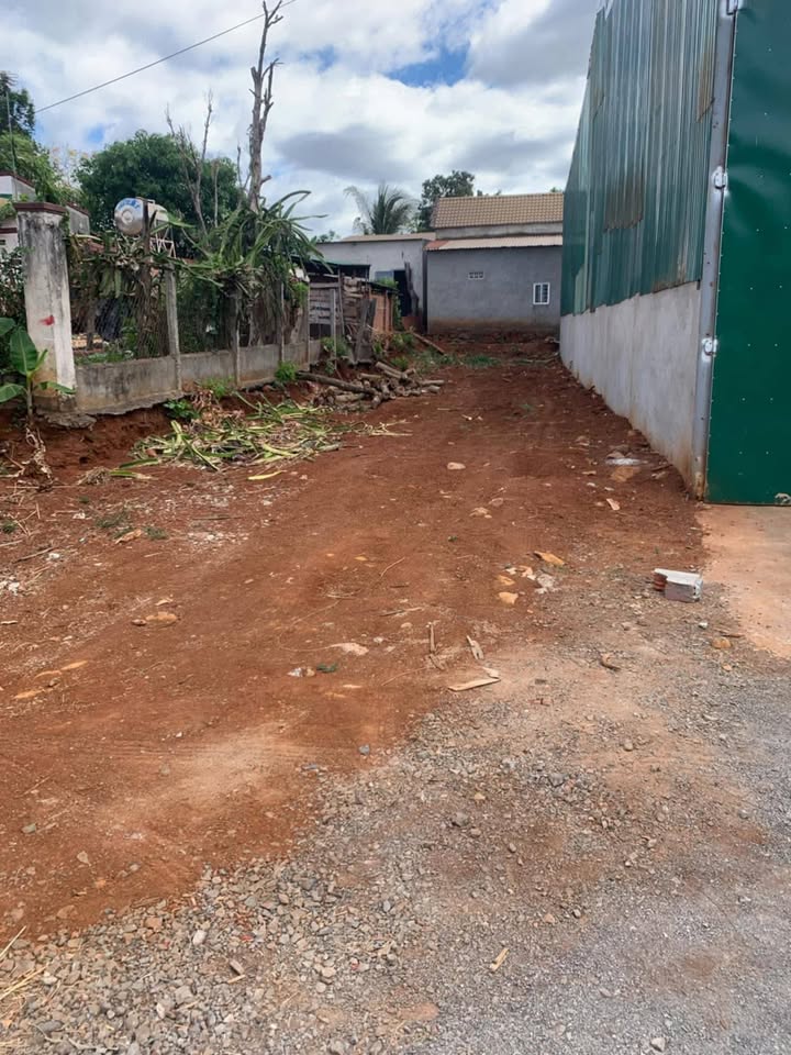 Đất nền mặt tiền Y Ngông Huyện Cư M'gar 138m² giá 4 tỷ - Cơ hội đầu tư tuyệt vời!