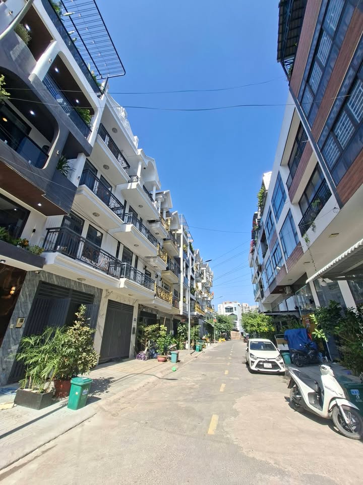 Nhà phố Picity Quận 12 54m² giá 8.39 tỷ - Không gian sống sang trọng!