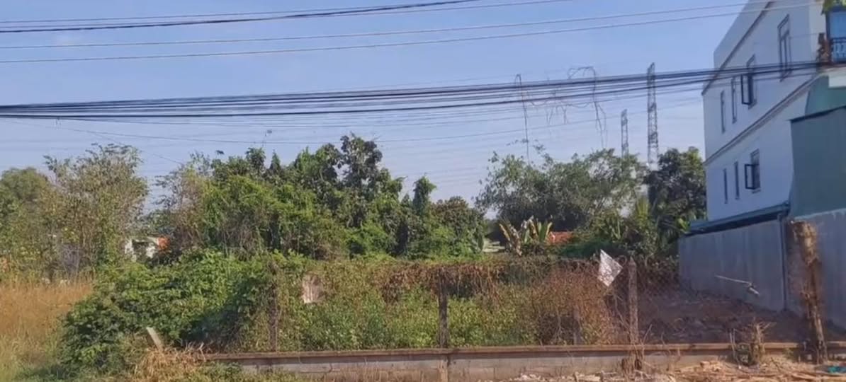 Bán FrontHouse mặt tiền đường Sông Lu, Củ Chi 244m² giá chỉ 4 tỷ - Đầu tư sinh lời ngay!