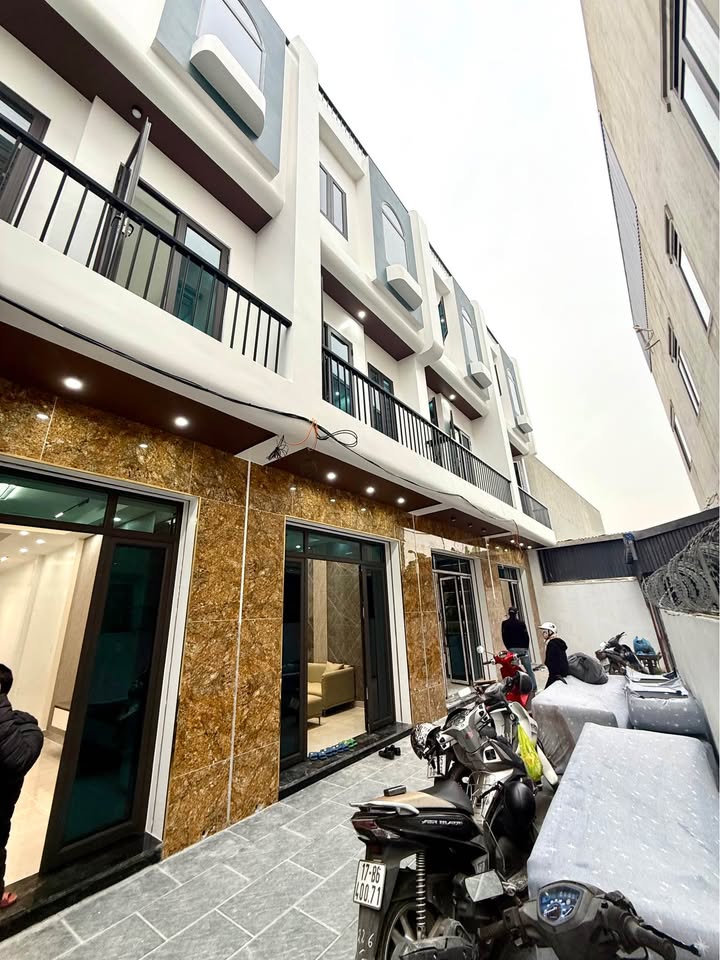 Nhà 3 tầng đường World Bank, An Dương, 50m² giá 2,4 tỷ - Vị trí đắc địa gần chợ!