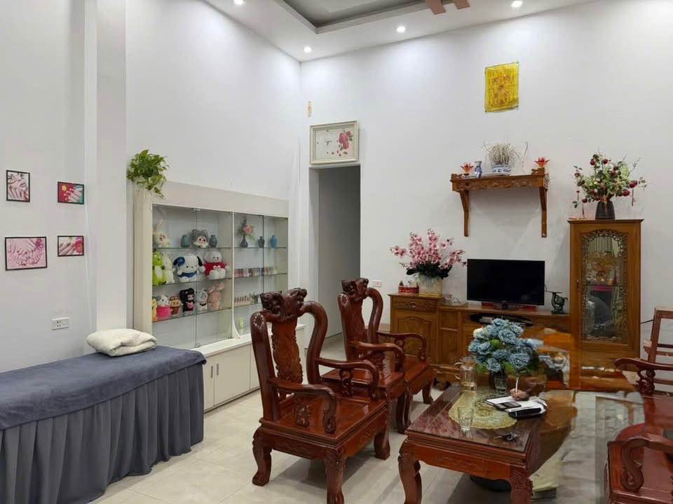 Nhà cấp 4 khu TĐC Cao Lãnh, Vạn Hòa 76,5m² giá 1,86 tỷ - Không gian sống lý tưởng!