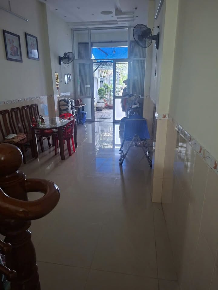 Bán nhà 3 tầng hẻm 4m ô tô Nguyễn Thị Minh Khai 70m² giá 3.5 tỷ - Vị trí đẹp, đầu tư sinh lời