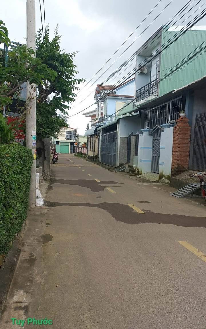 Đất lô góc 146m² đường nhựa 2 mặt tiền Thôn Hưng Nghĩa - Chỉ 1.2 tỷ VND!