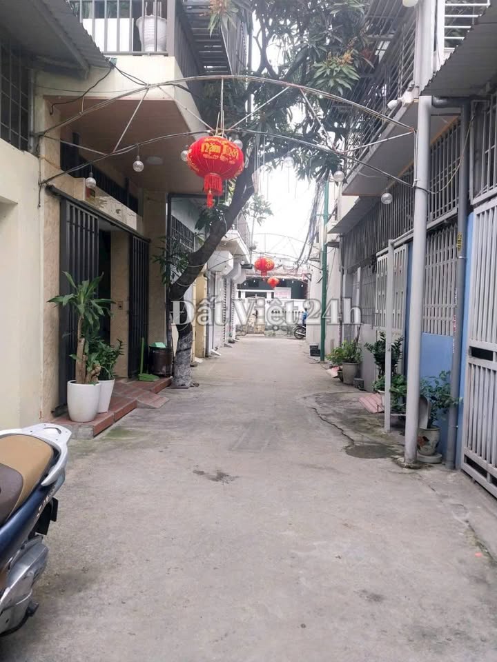 Nhà cho thuê 2,5 tầng tại Ngõ Cát Bi - 120m² - Ô tô đỗ cửa ngay!