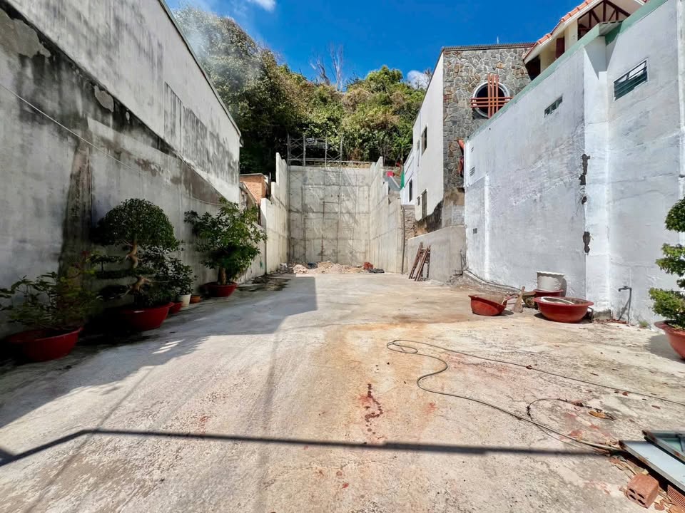 Đất mặt tiền Lê Ngọc Hân, Vũng Tàu 286m² giá 34 tỷ - Pháp lý đầy đủ, xây dựng 5 tầng
