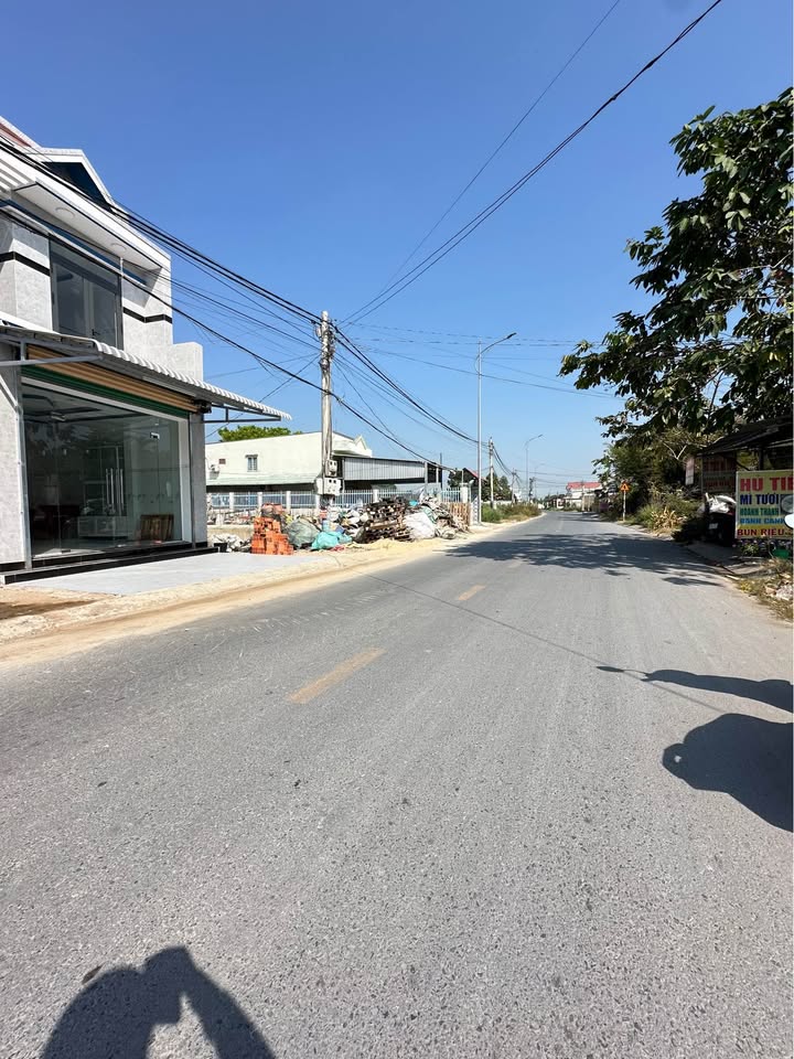 Mặt tiền nhựa Chợ Chiều Đúc Hòa Đông 250m² giá 3.3 tỷ - Cơ hội kinh doanh vàng!