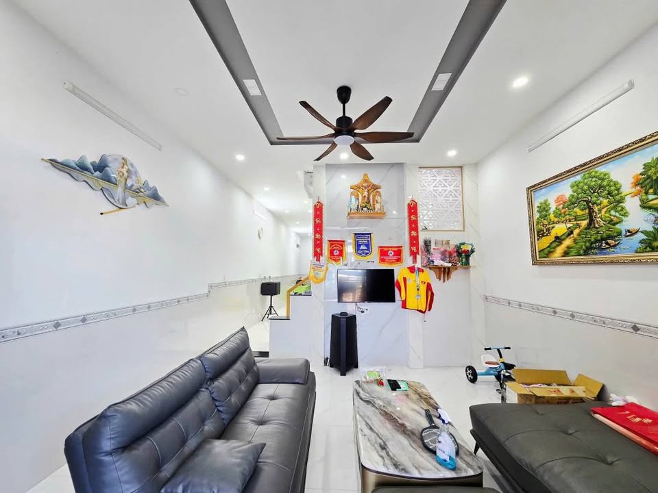 Nhà 1 Trệt 1 Lầu Tại Phường Hố Nai, Biên Hòa, 100m² - Giá Chỉ 2.2 Tỷ