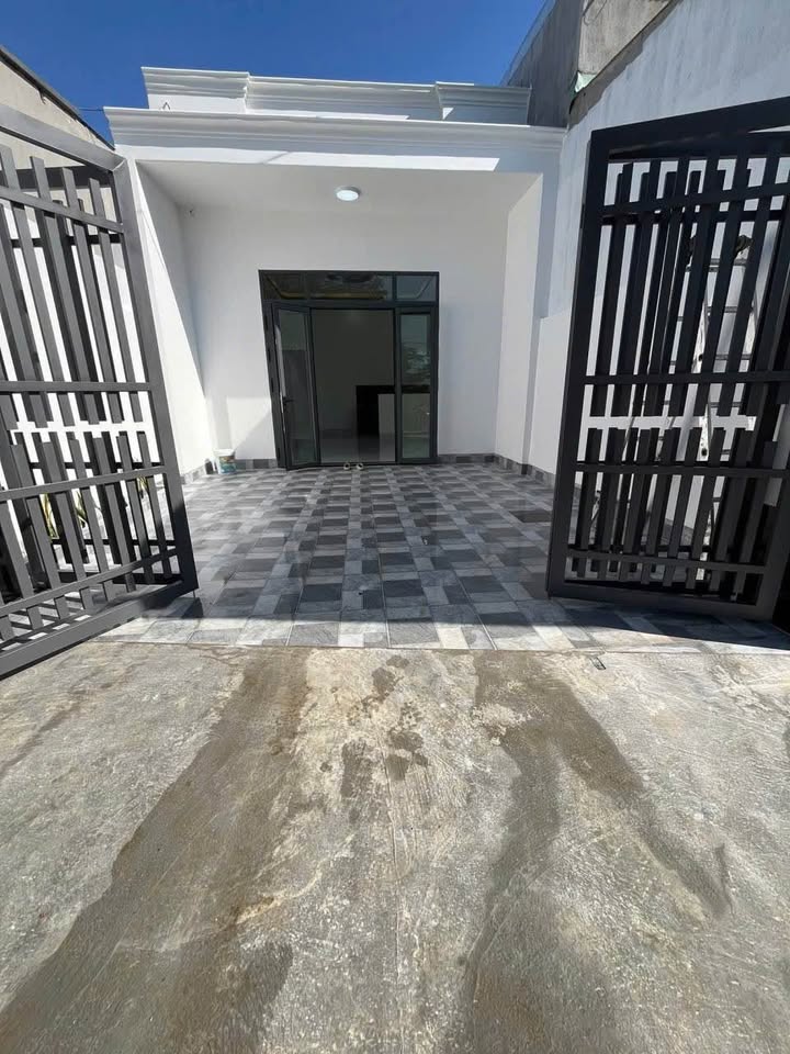 Nhà mới bán tại Xã Hưng Thịnh, Trảng Bom 99m² - Giá chỉ 1.35 tỷ!