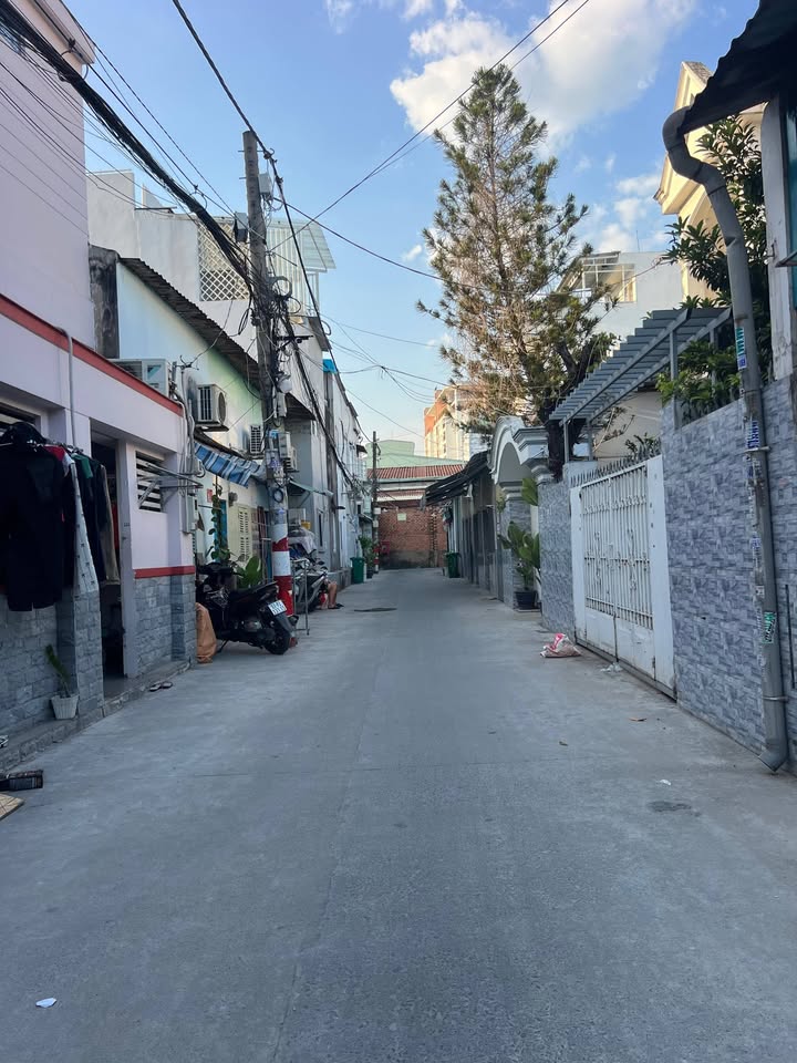 Nhà phố Trương Chinh, Tân Bình 125m² giá 11.4 tỷ - Tiềm năng xây dựng CHDV 6 tầng!